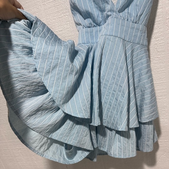 NWOT Windsor The Perfect Striped Bow Ruffled Romper size S - Picture 6 of 12